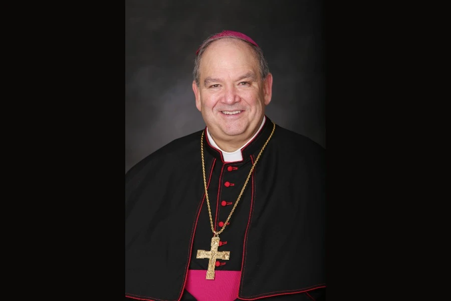 Archbishop_Hebda_official_portrait_May_2016_1.jpg