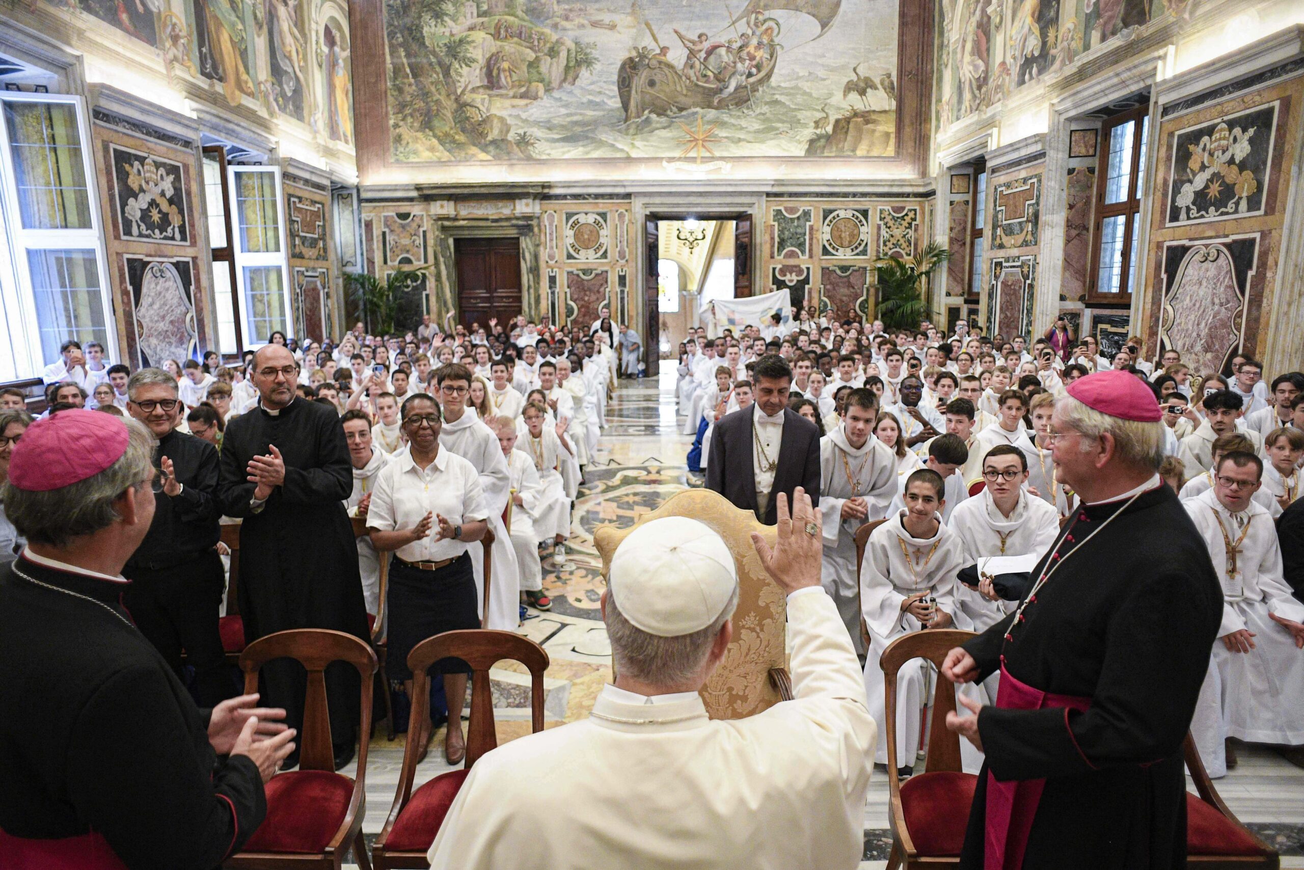 altar.servers.p.leo_.jpg