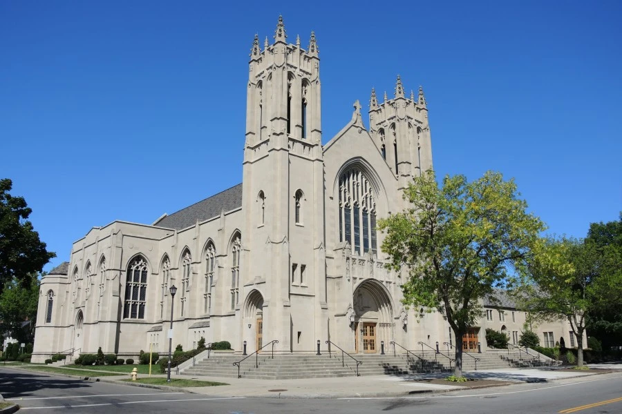 SacredHeartCathedralRochesterNewYorkWestView.jpg