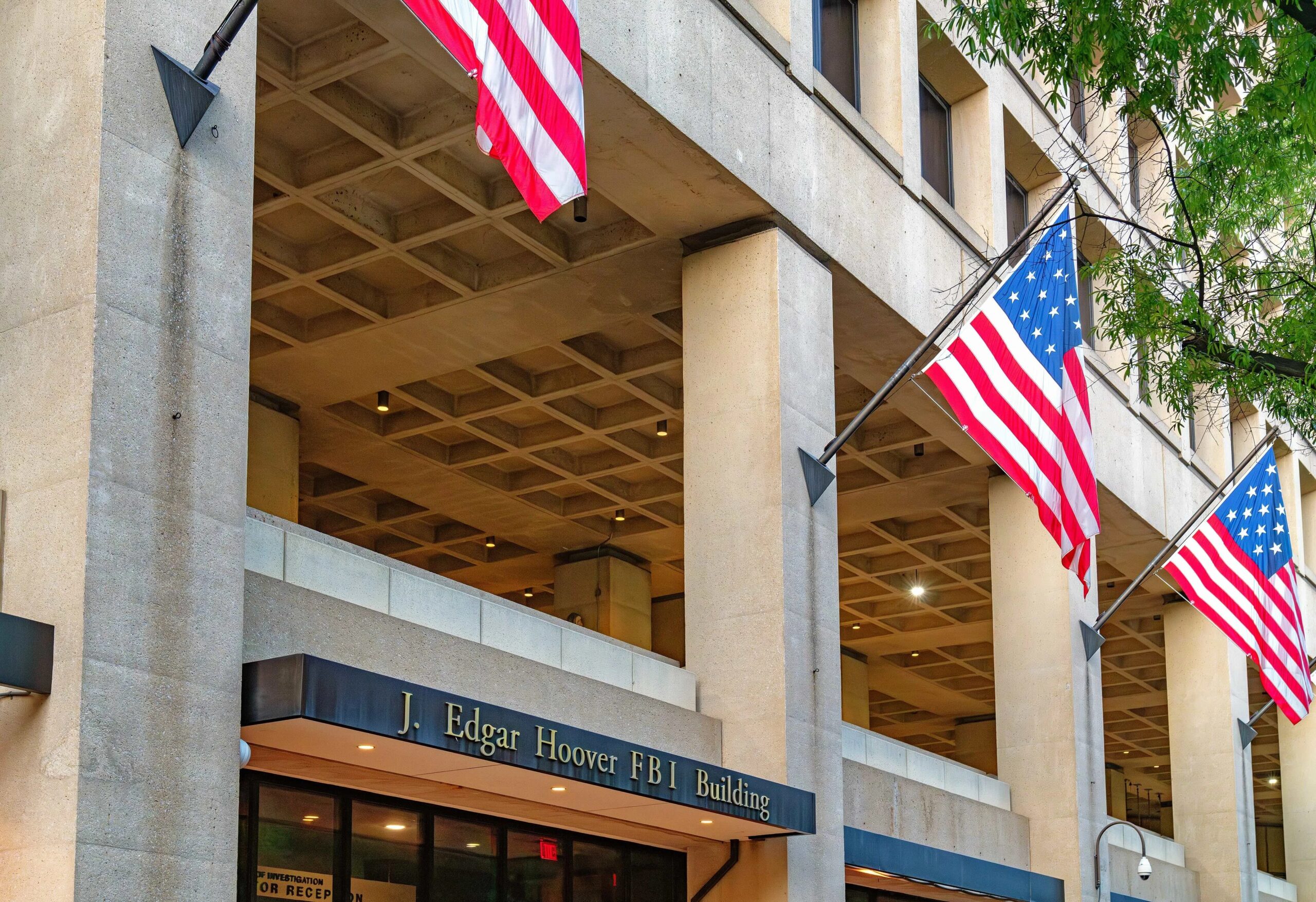 fbi-building-in-washington-d.c.-j.-edgar-hoover-federal-bureau-of-investigation-building-54271901364.jpeg