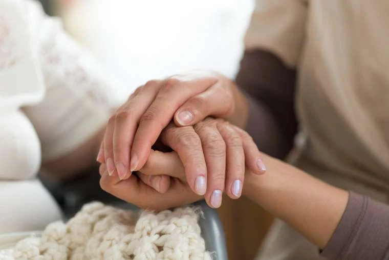 Elderly_patient_in_hospice_Credit_Photographeeeu__Shutterstock_1.jpg