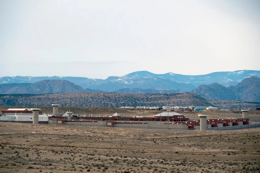 adxflorenceprison101025.jpg