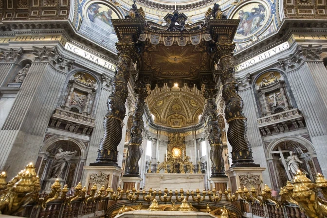 altarstpeter.jpg