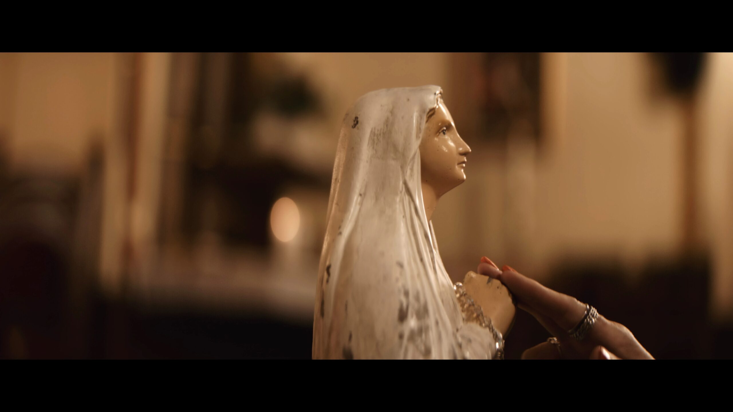 brokenmary3.jpg