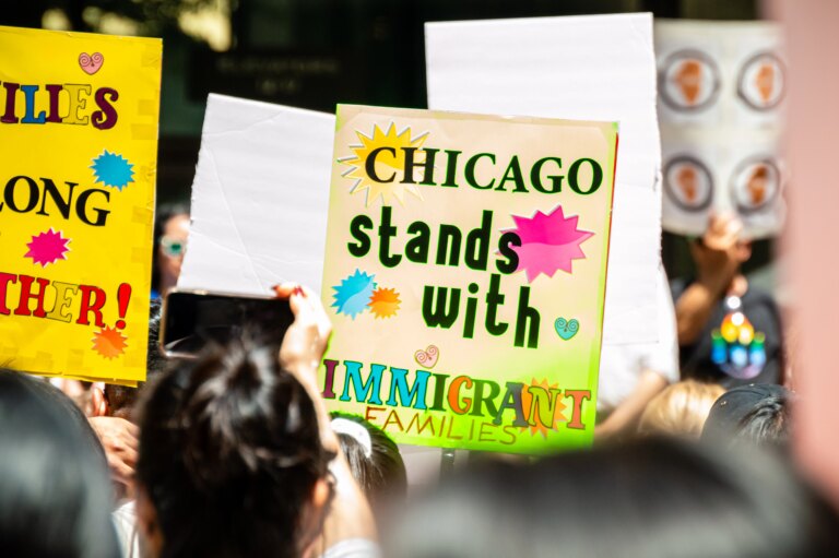 chicago-immigrants.jpg