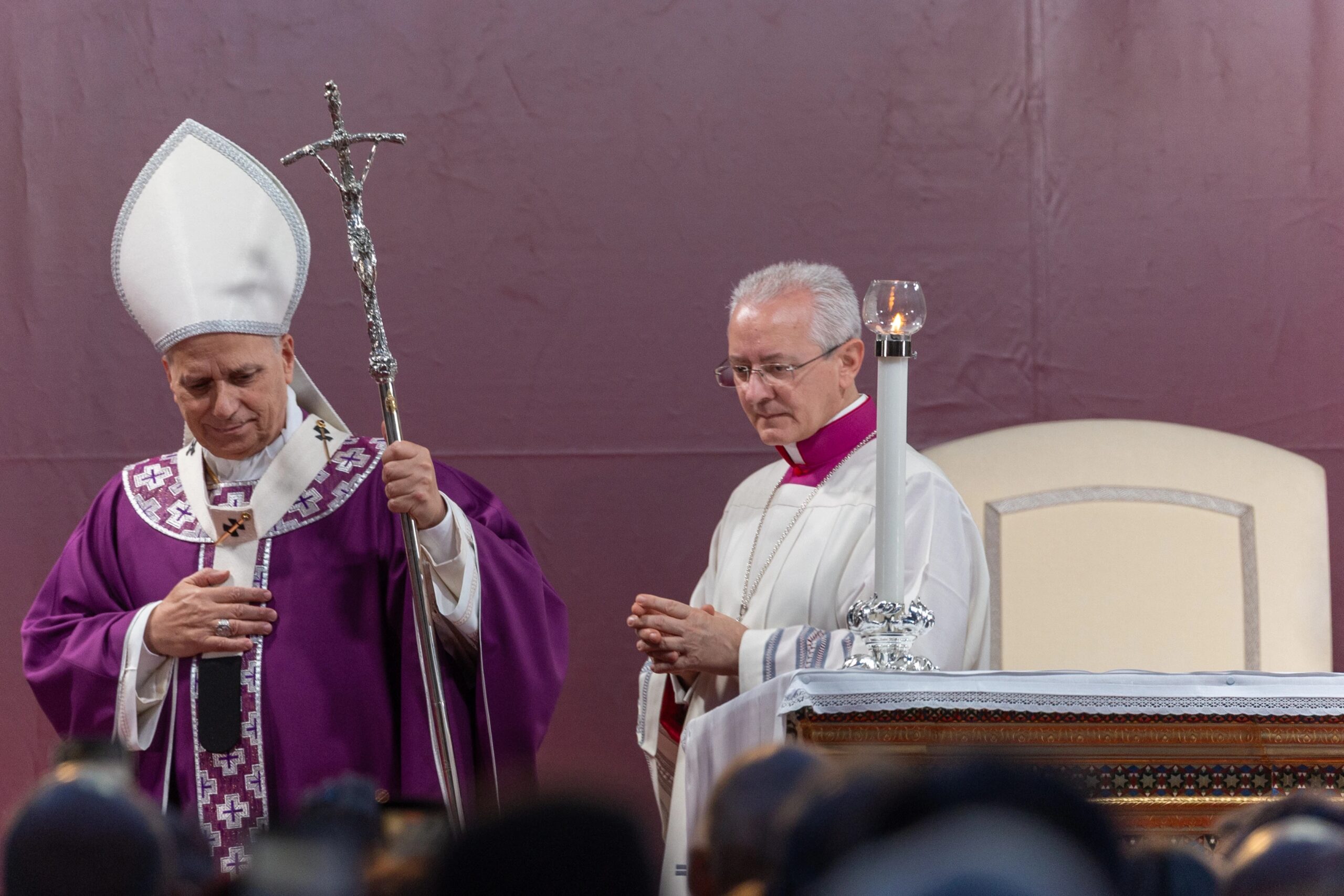 251102-commemoration-of-all-the-faithful-departed-daniel-ibanez-18.jpg
