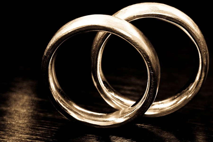 Wedding_rings_Credit_Tekke_via_Flickr_CC_BY_ND_20_03_05_2015_CNA.jpg