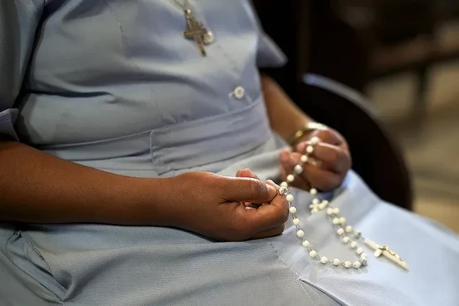 africannunrosary.jpg