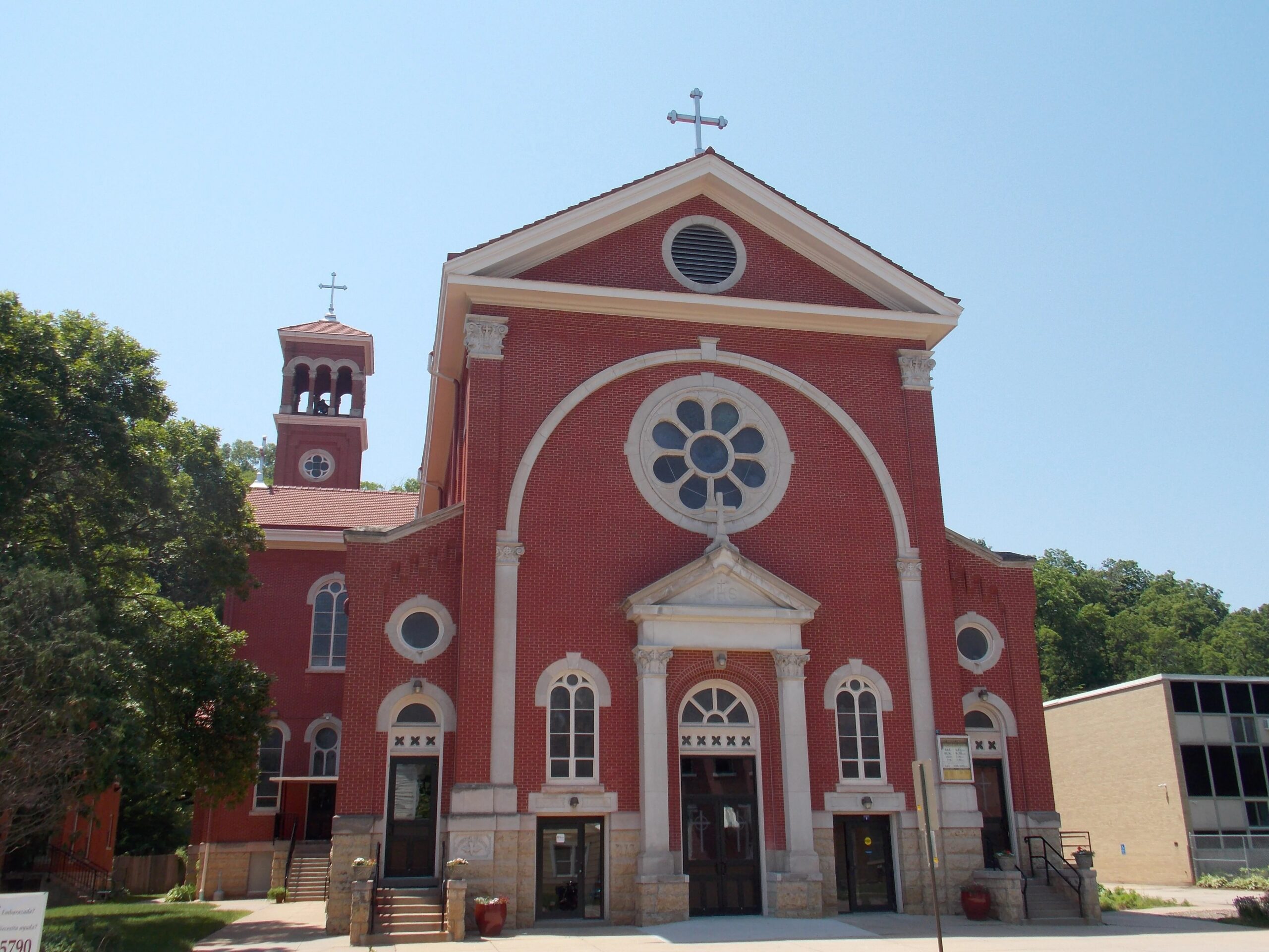 holy-ghost-church-dubuque-iowa-02.jpeg