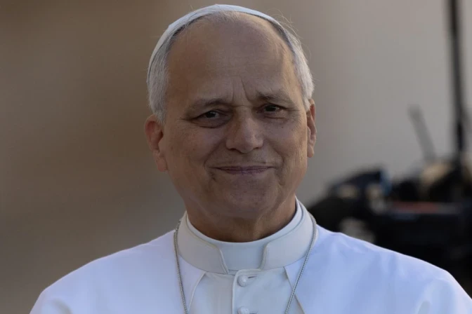 popeleocloseup.jpg