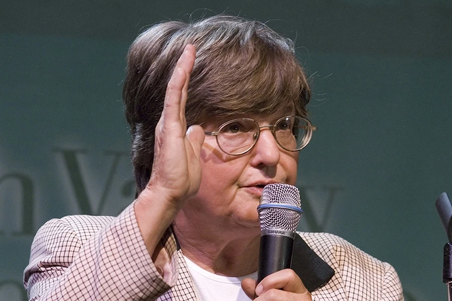 Sister_Helen_Prejean_9_19_06_via_Wikimedia_Commons_Don_LaVange_CNA_5_11_15.jpg