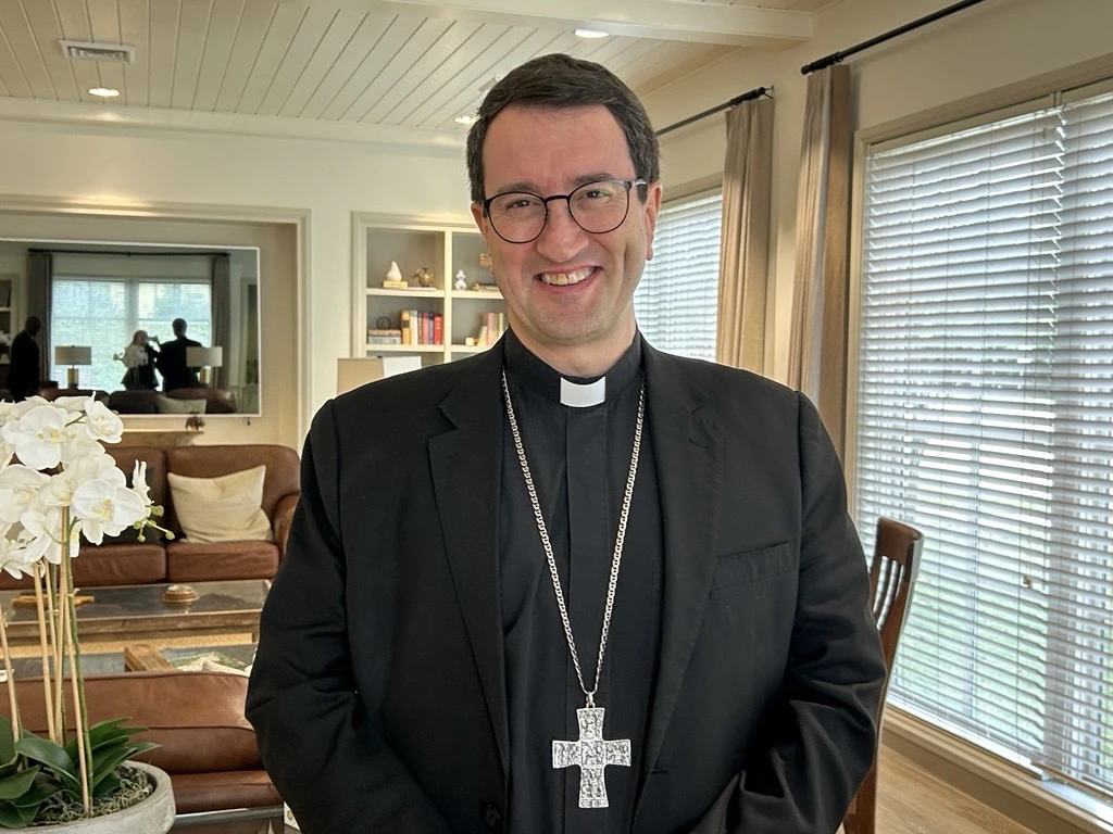 bishopraimo.jpg