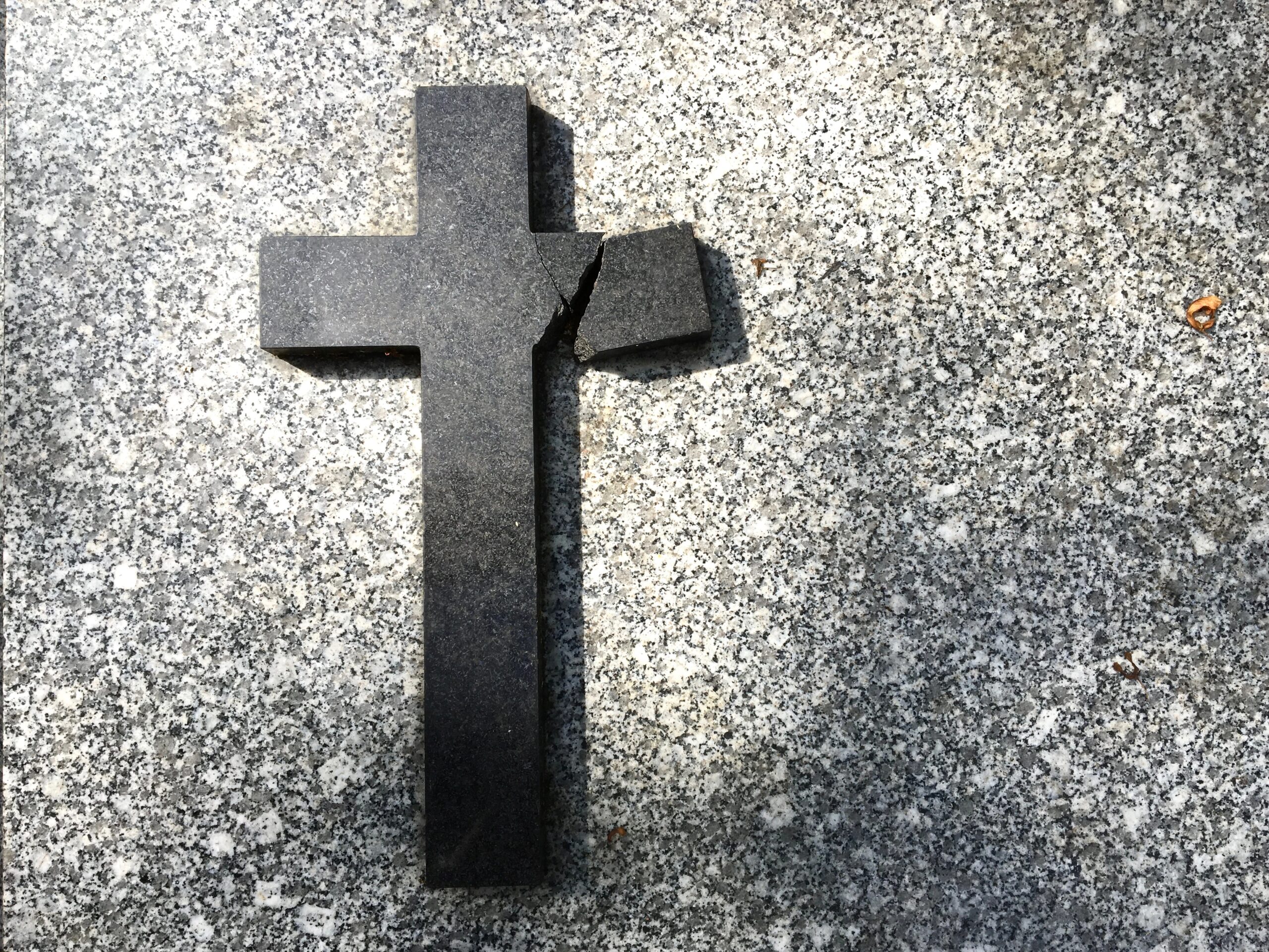 brokencross.jpg