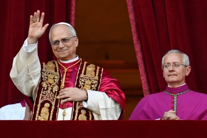 popevogue1.jpg