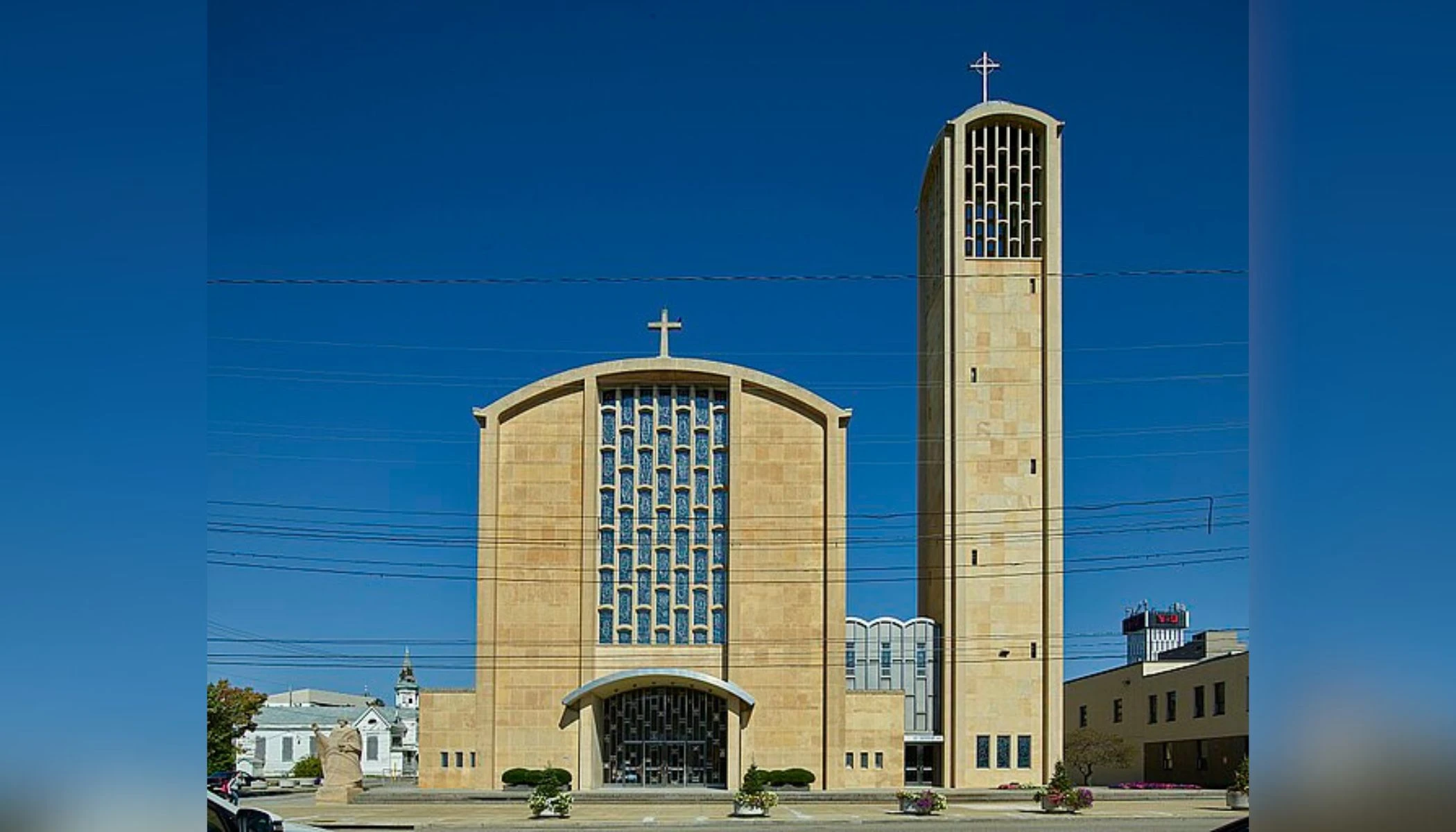 stcolumbacathedralyoungstownohio120225.jpg