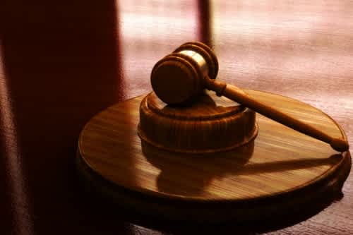 Judge_gavel_Credit_Digital_Storm_via_wwwshutterstockcom_CNA.jpg