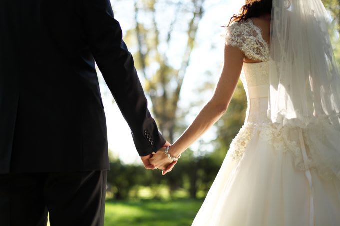 Marriage_Credit_Ivan_Galashchuk_via_wwwshutterstockcom_CNA_10_14_15.jpg
