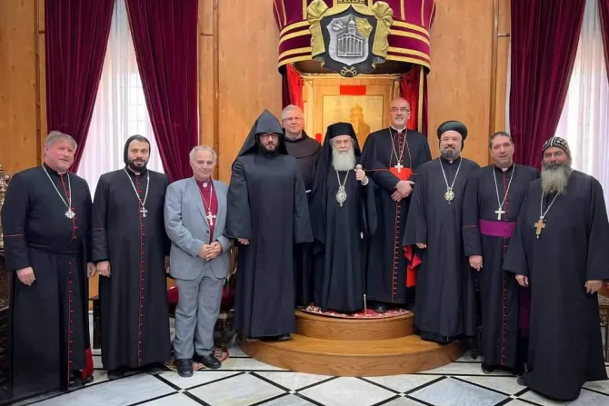 Jerusalem.Church.leaders.jpg_mruqf6.jpg