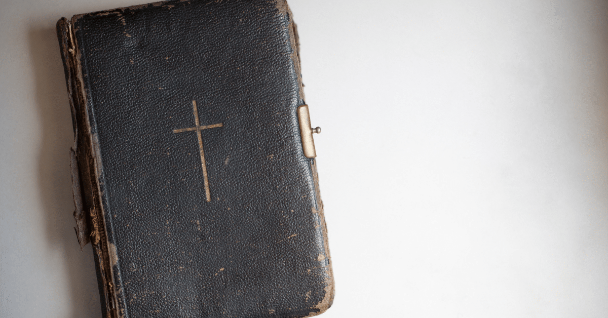 Old-Worn-Out-Bible.png