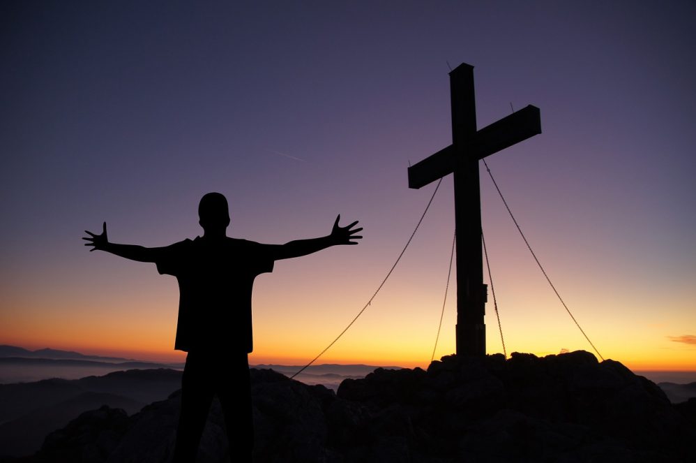 cross-1177327_1280-e1491535430895.jpg
