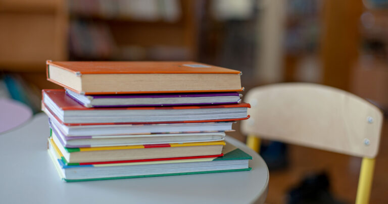 3-considerations-reviewing-books.jpg