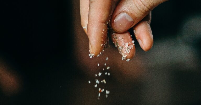 7402-fingers-salt-sprinkle-food-person-pouring-sea.jpg
